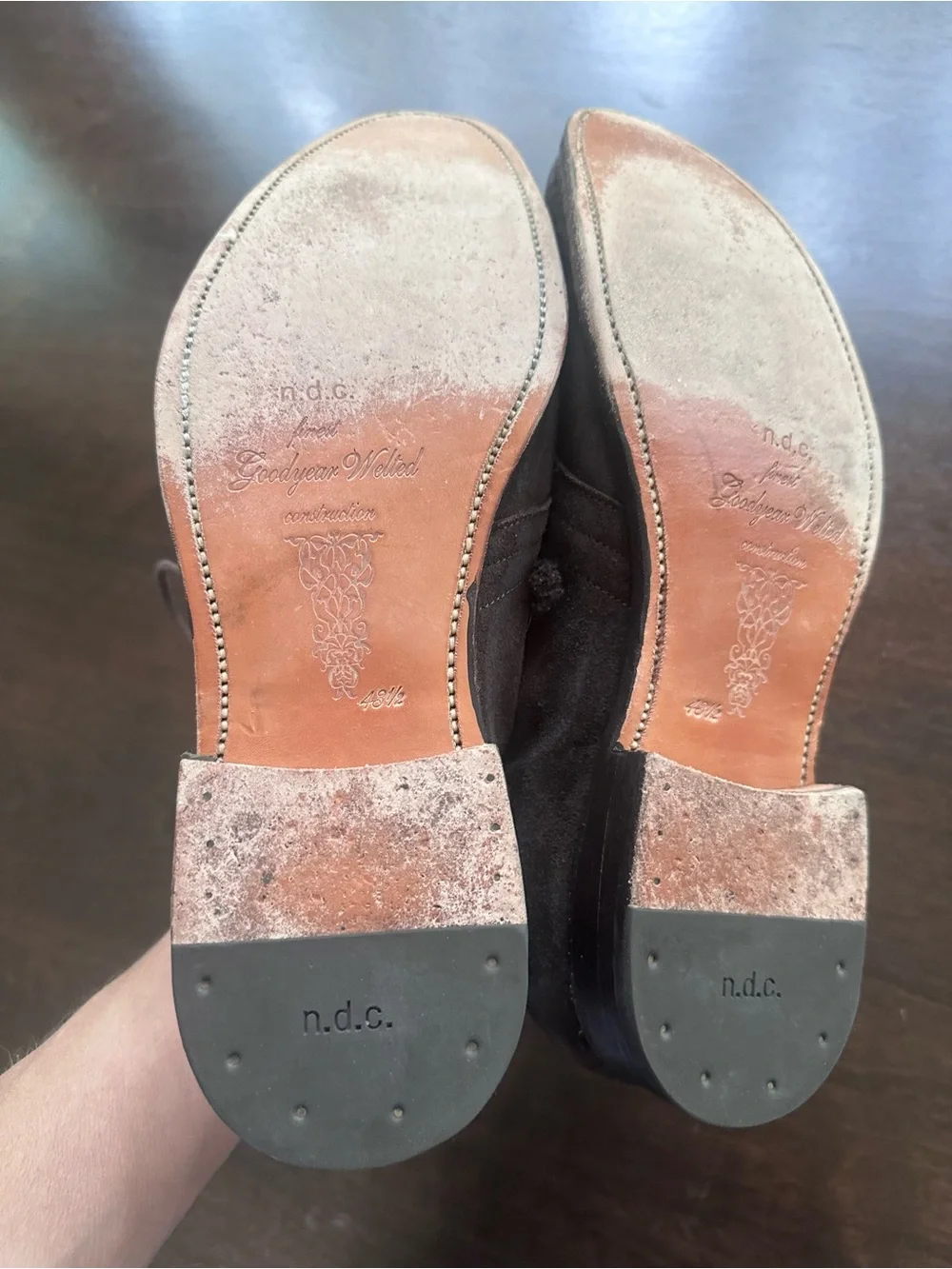 n.d.c. suede chukka